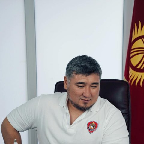 Мирлан Жукешов
